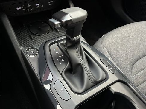 Used 2025 Kia K4 EX image 24