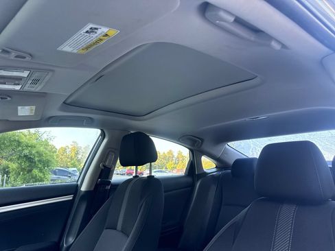 Used 2018 Honda Civic EX image 30