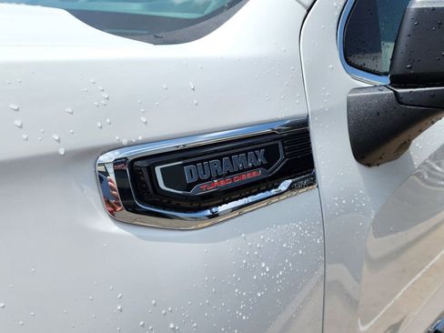 New 2026 GMC Sierra 1500 SLT w/ SLT Premium Plus Package AWD/4WD image 11