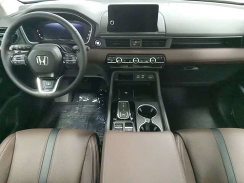 Used 2024 Honda Pilot Elite image 21