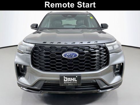 Used 2026 Ford Explorer ST-Line AWD/4WD image 3