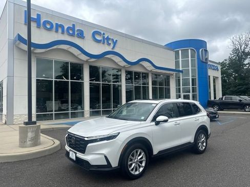 Used 2023 Honda CR-V EX image 2