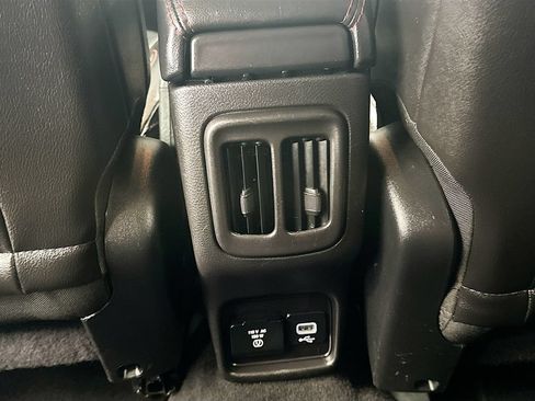 Used 2020 Jeep Compass Trailhawk w/ Leather Interior Group AWD/4WD image 24