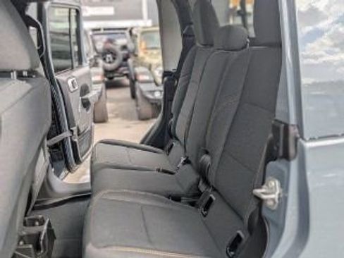 New 2026 Jeep Gladiator Sport image 22