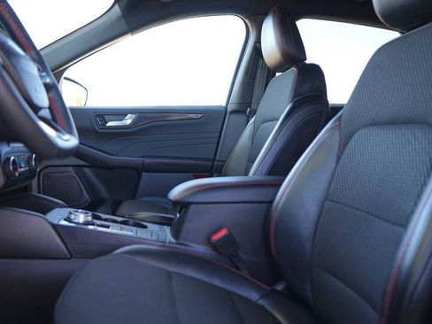 Used 2025 Ford Escape ST-Line Select image 11