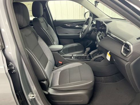 New 2026 Chevrolet TrailBlazer LS FWD image 21