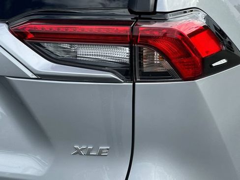 Certified 2025 Toyota RAV4 XLE FWD image 32