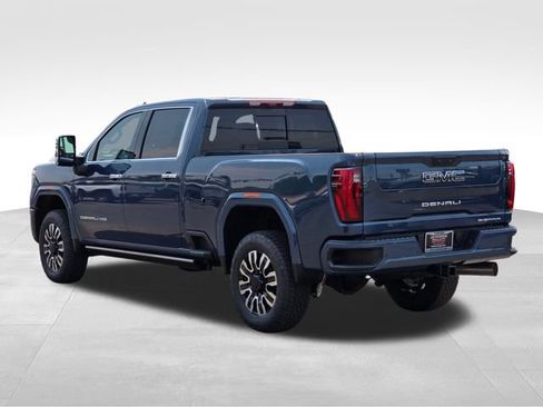 New 2026 GMC Sierra 2500 Denali Ultimate AWD/4WD image 3