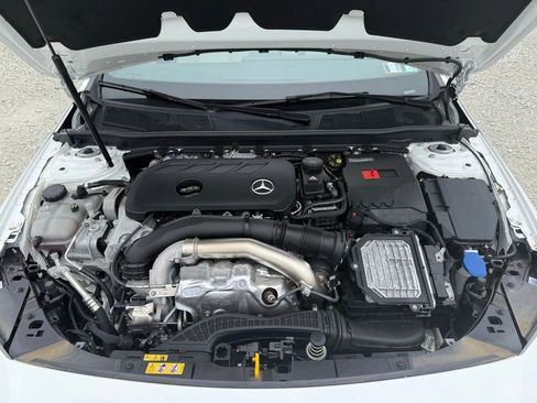 Used 2025 Mercedes-Benz CLA 250 4MATIC image 18