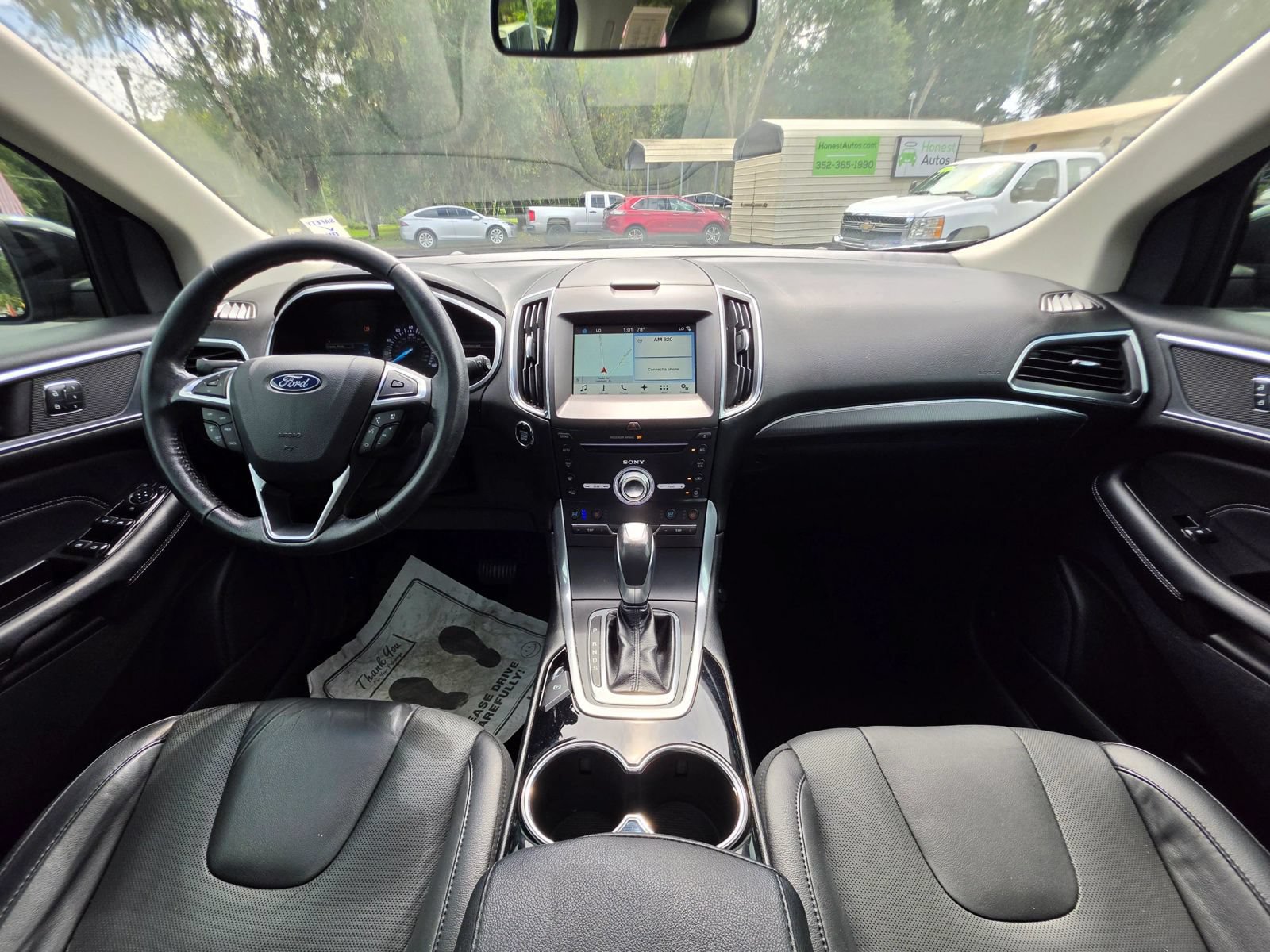 Used 2018 Ford Edge Titanium w/ Equipment Group 301A FWD image 9