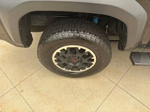 Used 2024 Toyota Tacoma TRD Off-Road AWD/4WD image 10
