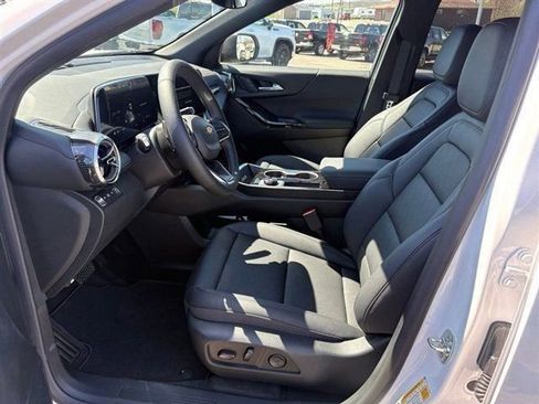 New 2026 Chevrolet Equinox LT w/ Convenience Package II image 13