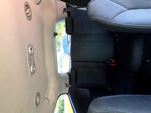 Used 2014 Chevrolet Traverse LT w/ All-Star Edition FWD image 19