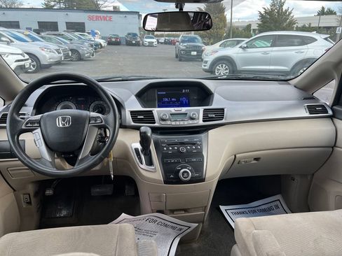 Used 2013 Honda Odyssey LX image 15