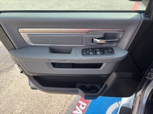 Used 2019 RAM 1500 Big Horn RWD image 15