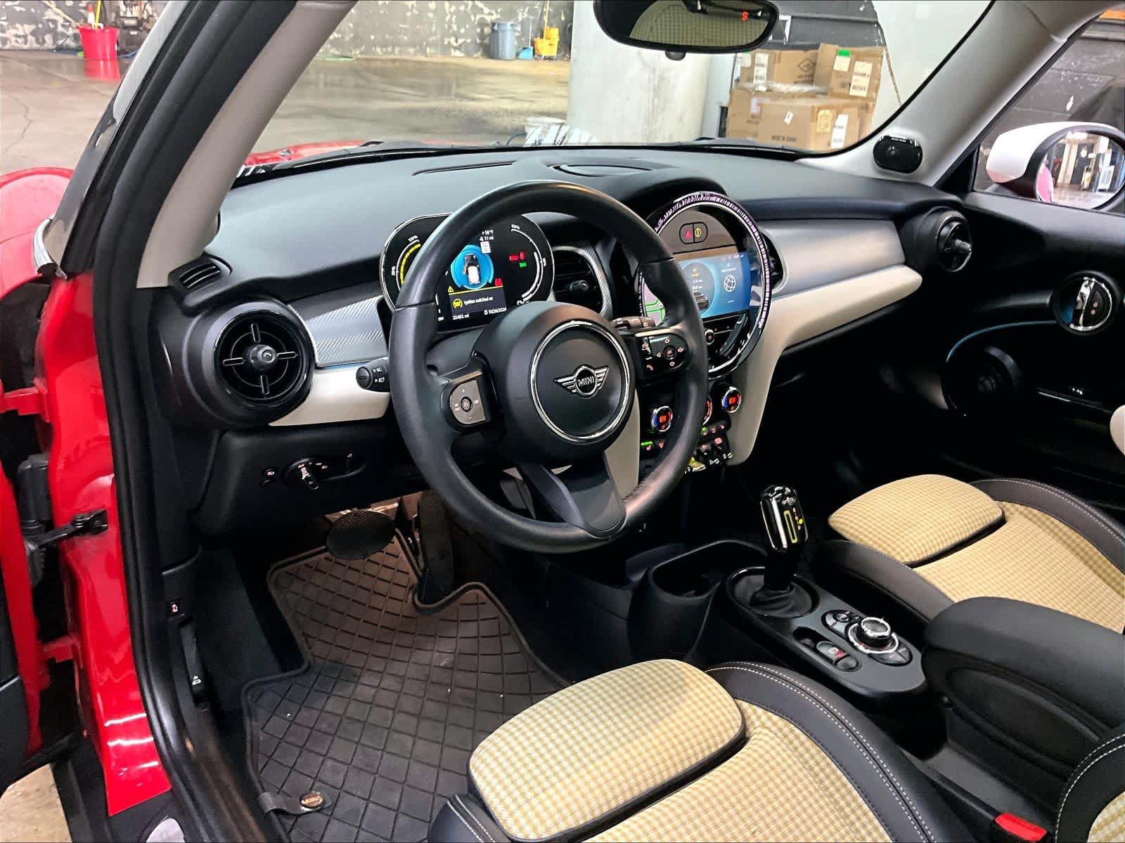 Used 2023 MINI Cooper SE FWD image 15