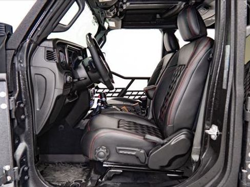 Used 2026 Jeep Wrangler Unlimited Sport AWD/4WD image 17