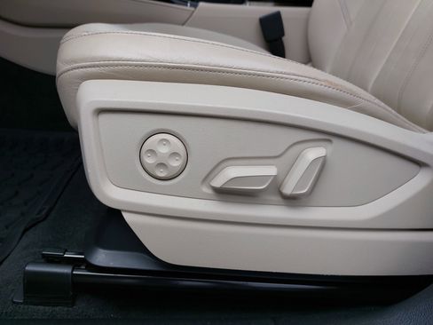 Used 2022 Audi Q5 2.0T Premium Plus image 30