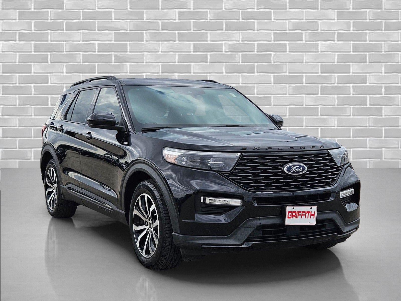 Used 2023 Ford Explorer ST-Line w/ Class IV Trailer Tow Package RWD image 3