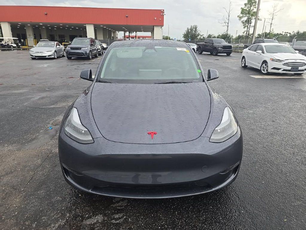 Used 2023 Tesla Model Y Performance AWD/4WD image 2