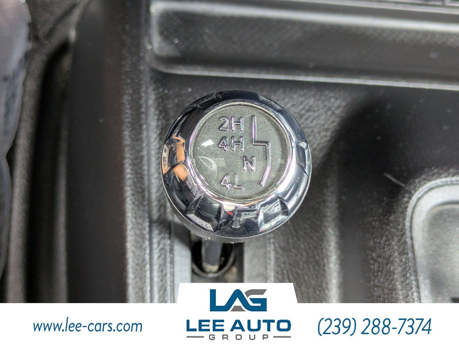 Used 2015 Jeep Wrangler Unlimited Sahara AWD/4WD image 22