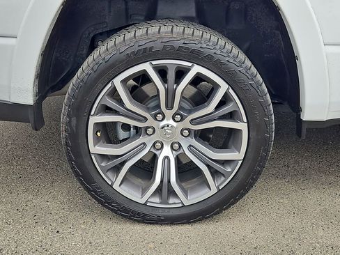 Used 2025 RAM 1500 Tungsten w/ Off Road Group AWD/4WD image 9
