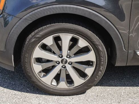 Used 2020 Kia Telluride S FWD image 7