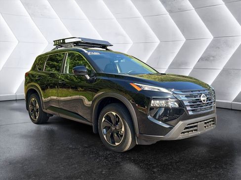 Used 2024 Nissan Rogue SV w/ SV Premium Package AWD/4WD image 7