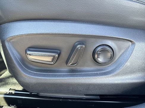 Used 2022 Toyota Camry XSE image 16