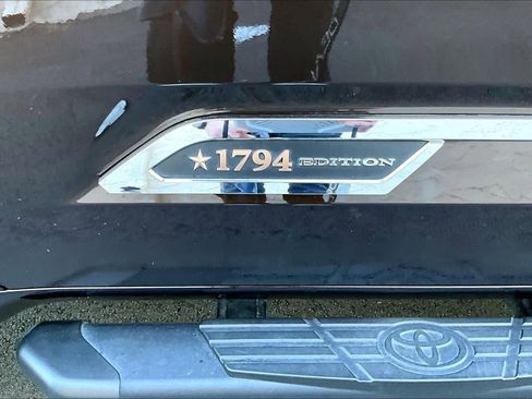 Used 2022 Toyota Tundra 1794 Edition AWD/4WD image 10