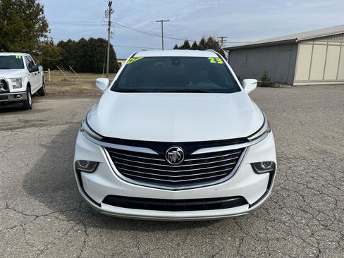 Used 2022 Buick Enclave Essence FWD image 8