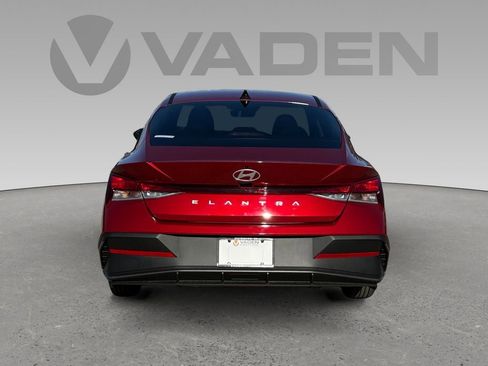 New 2026 Hyundai Elantra SE image 21