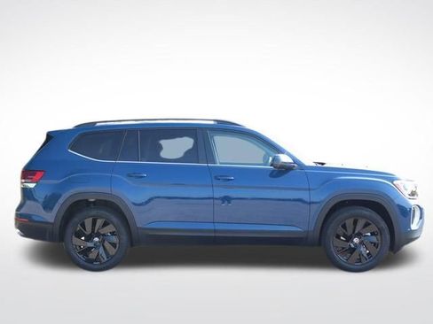 New 2026 Volkswagen Atlas SE image 4