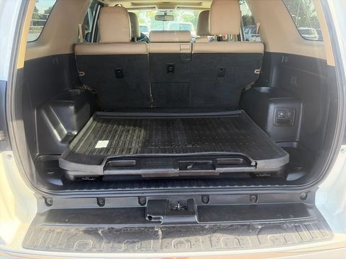 Used 2018 Toyota 4Runner Limited AWD/4WD image 10