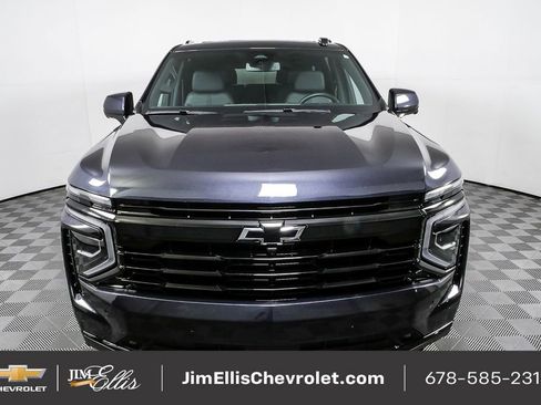 Used 2025 Chevrolet Suburban RST w/ Comfort Package image 27