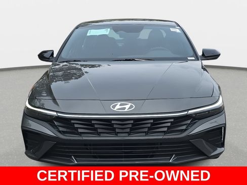 Certified 2025 Hyundai Elantra SEL FWD image 2