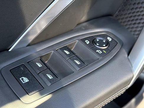 Used 2025 BMW X2 xDrive28i AWD/4WD image 16
