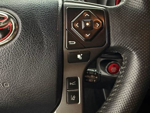 Used 2018 Toyota Tacoma TRD Pro AWD/4WD image 12