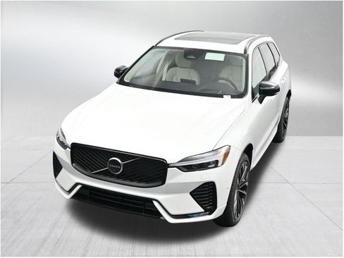 New 2026 Volvo XC60 B5 Ultra w/ Protection Package Premier AWD/4WD image 20