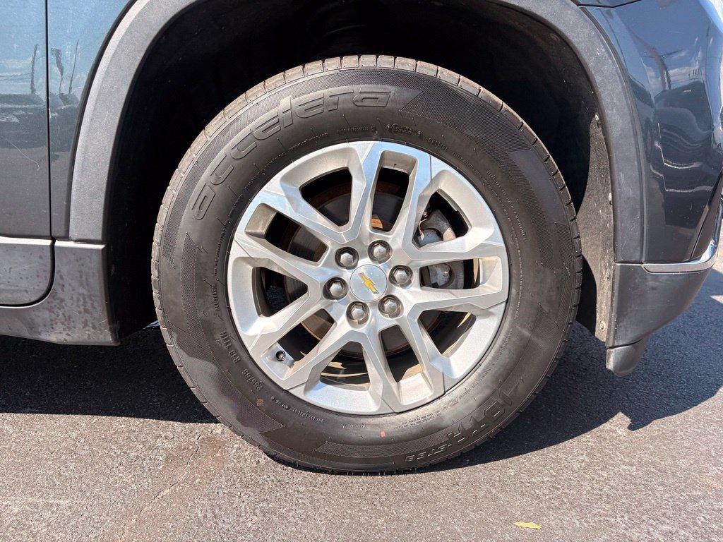 Used 2018 Chevrolet Traverse LT FWD image 33