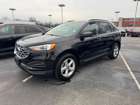 Used 2022 Ford Edge SE image 3