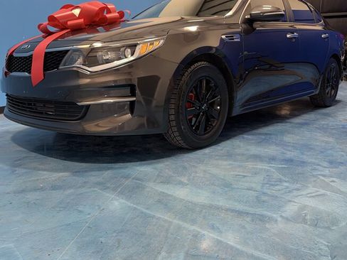 Used 2017 Kia Optima LX image 1