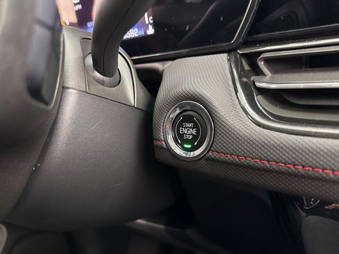 Used 2025 Chevrolet TrailBlazer RS w/ Driver Confidence Package image 22