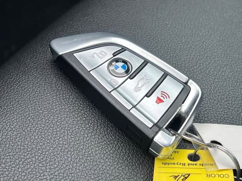 Used 2020 BMW 530e w/ Convenience Package image 23