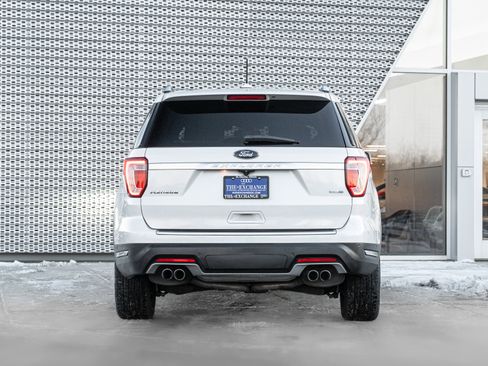 Used 2019 Ford Explorer Platinum image 30