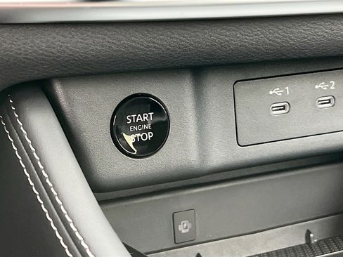 New 2026 Nissan Rogue Platinum w/ Platinum Premium Package AWD/4WD image 13