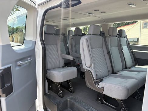 Used 2015 Ford Transit 350 XLT RWD image 14