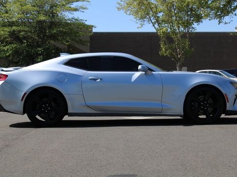 Used 2018 Chevrolet Camaro SS RWD image 6
