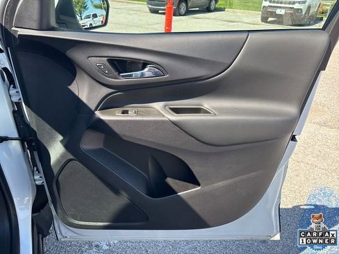 Used 2021 Chevrolet Equinox LT FWD image 50
