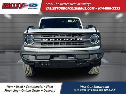 New 2025 Ford Bronco 4-Door image 2